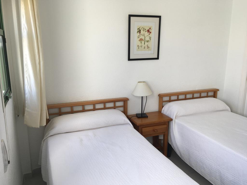 Apartamentos Torrelaguna Vera Esterno foto