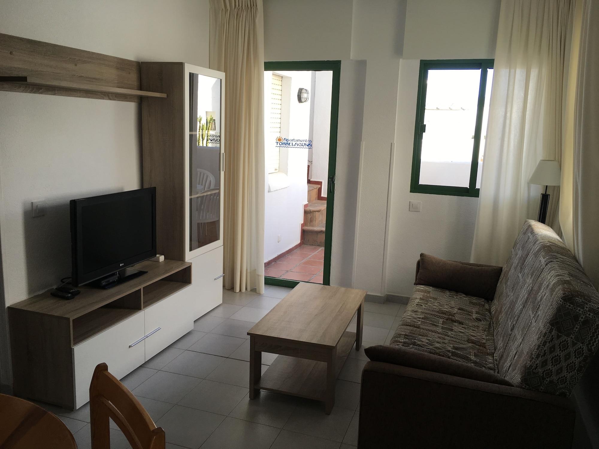 Apartamentos Torrelaguna Vera Esterno foto