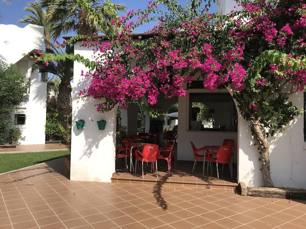 Apartamentos Torrelaguna Vera Esterno foto