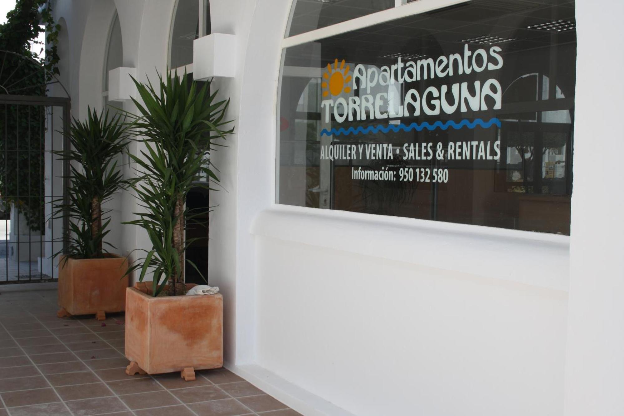 Apartamentos Torrelaguna Vera Esterno foto