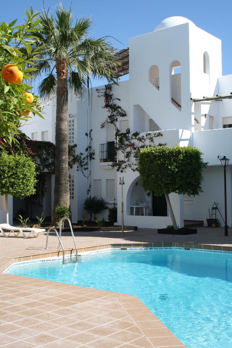 Apartamentos Torrelaguna Vera Esterno foto